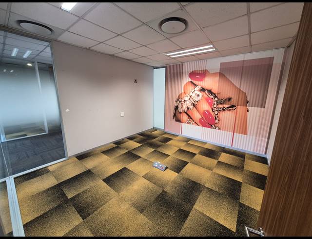 632M² OFFICE TO LET IN WOODMEAD